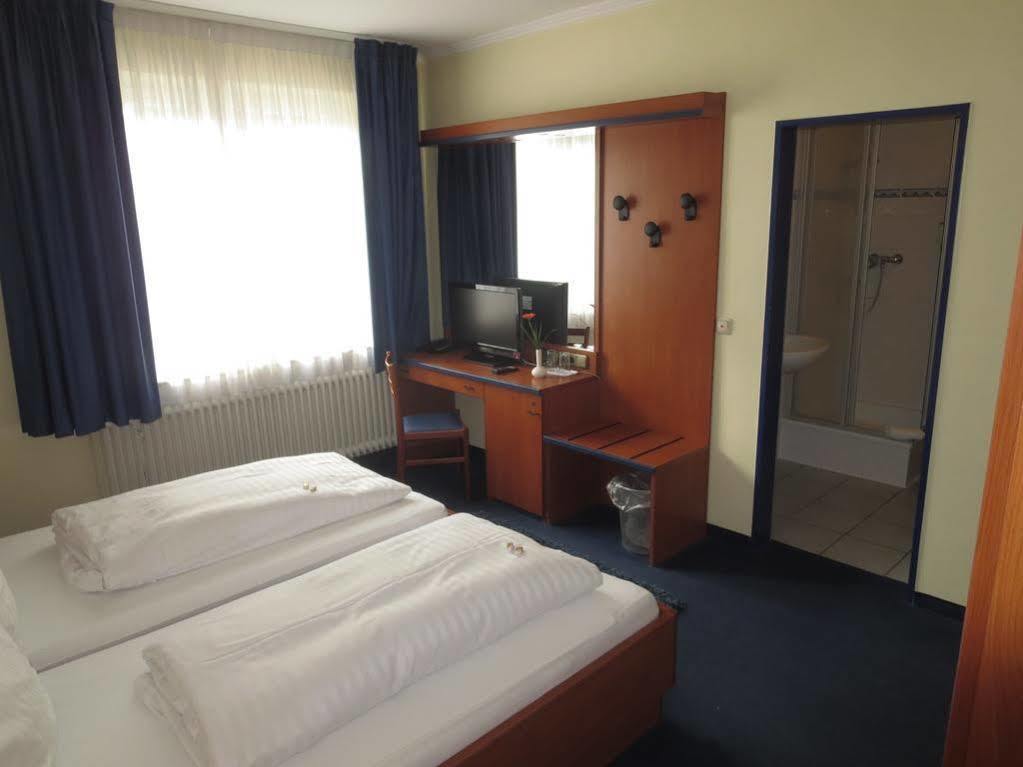 Hotel Celina Niederrheinischer Hof Krefeld Exterior foto