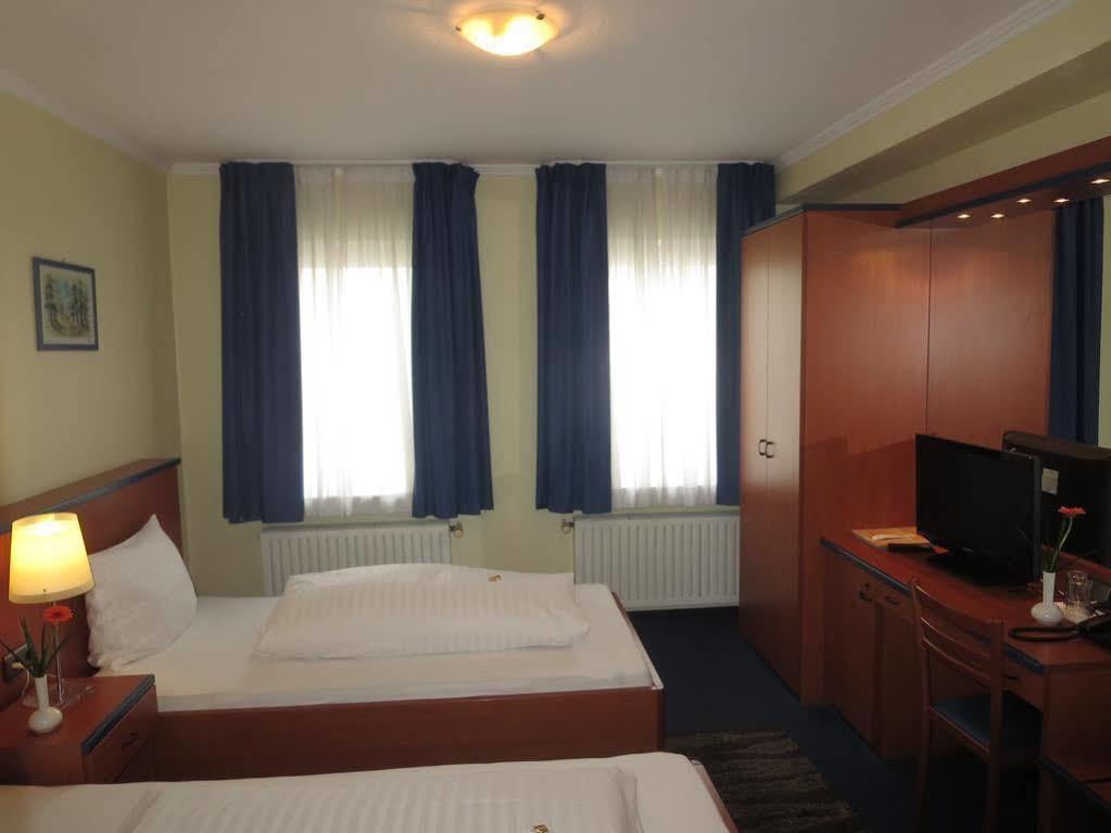 Hotel Celina Niederrheinischer Hof Krefeld Exterior foto